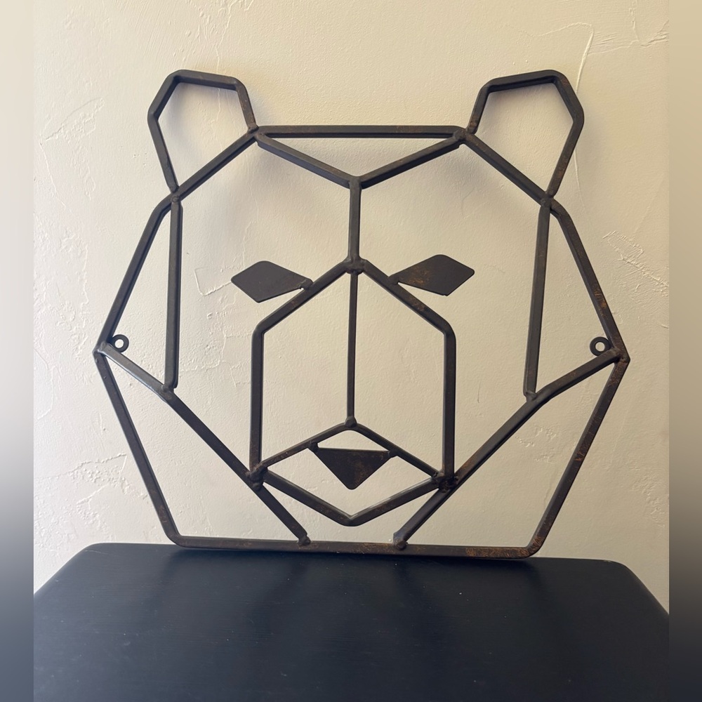 3D Metal geometric bear face wall hanging